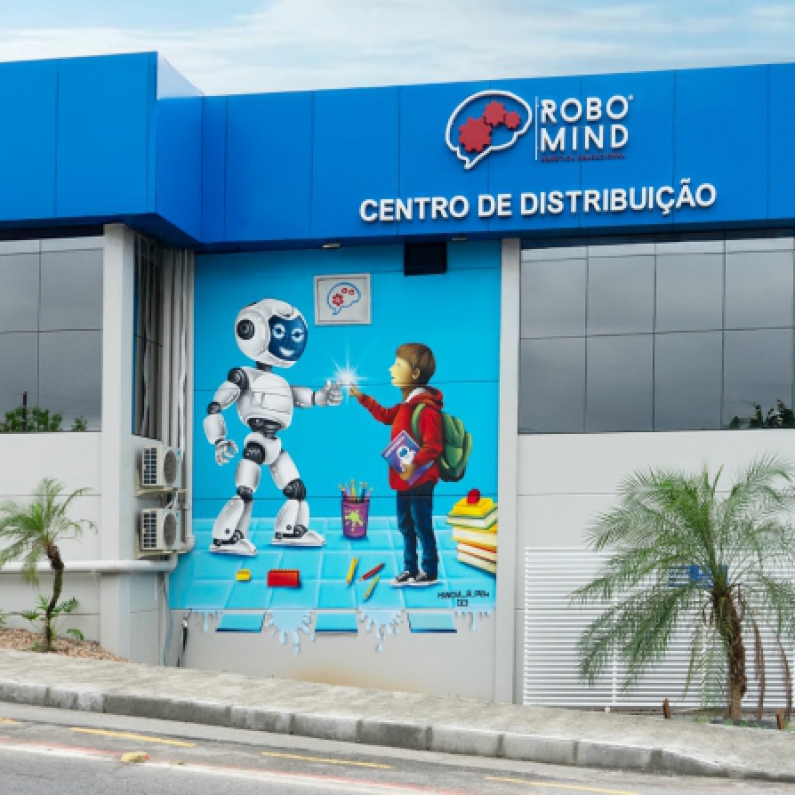 Centro de distribui&ccedil;&atilde;o de log&iacute;stica pr&oacute;prio.